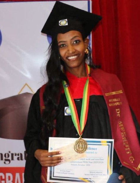 የመቐለ ዩኒቨርሲቲ የሕክምና ምረቃ ሥነ ሥርዓት በዋና ግቢው አዳራሽ።